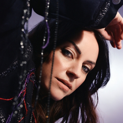 AMY MACDONALD