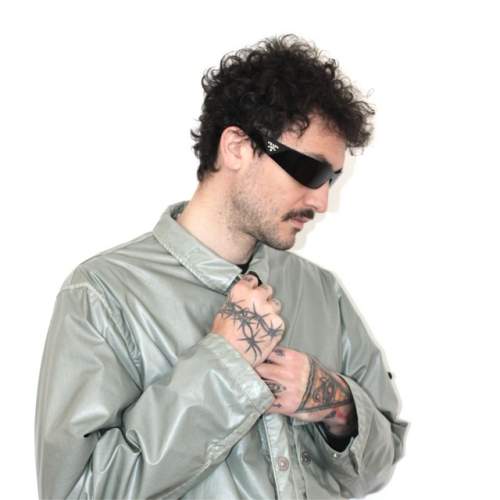 CARL BRAVE