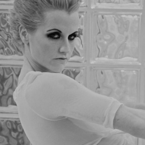 DOLORES O' RIORDAN