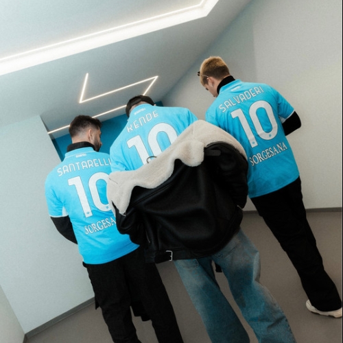 ROOM9