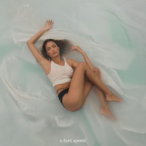 ELODIE - A FARI SPENTI 

