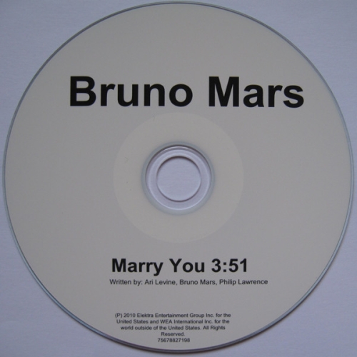 BRUNO MARS
